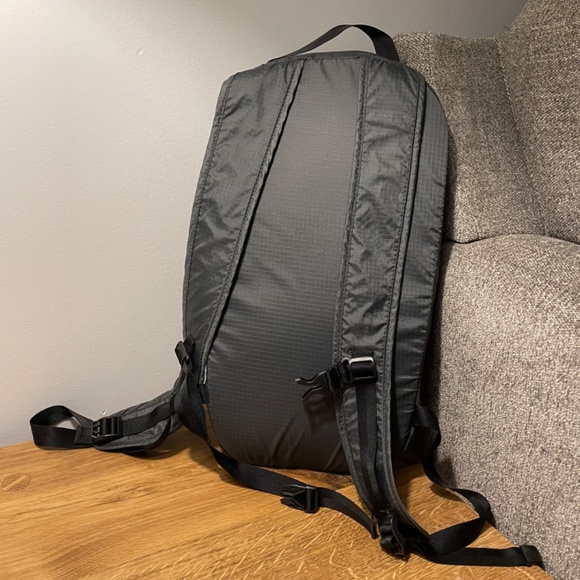 Mountain Equipment Co-op Backpack Lightweight Gray – LIKE NEW - Picture 14 of 14